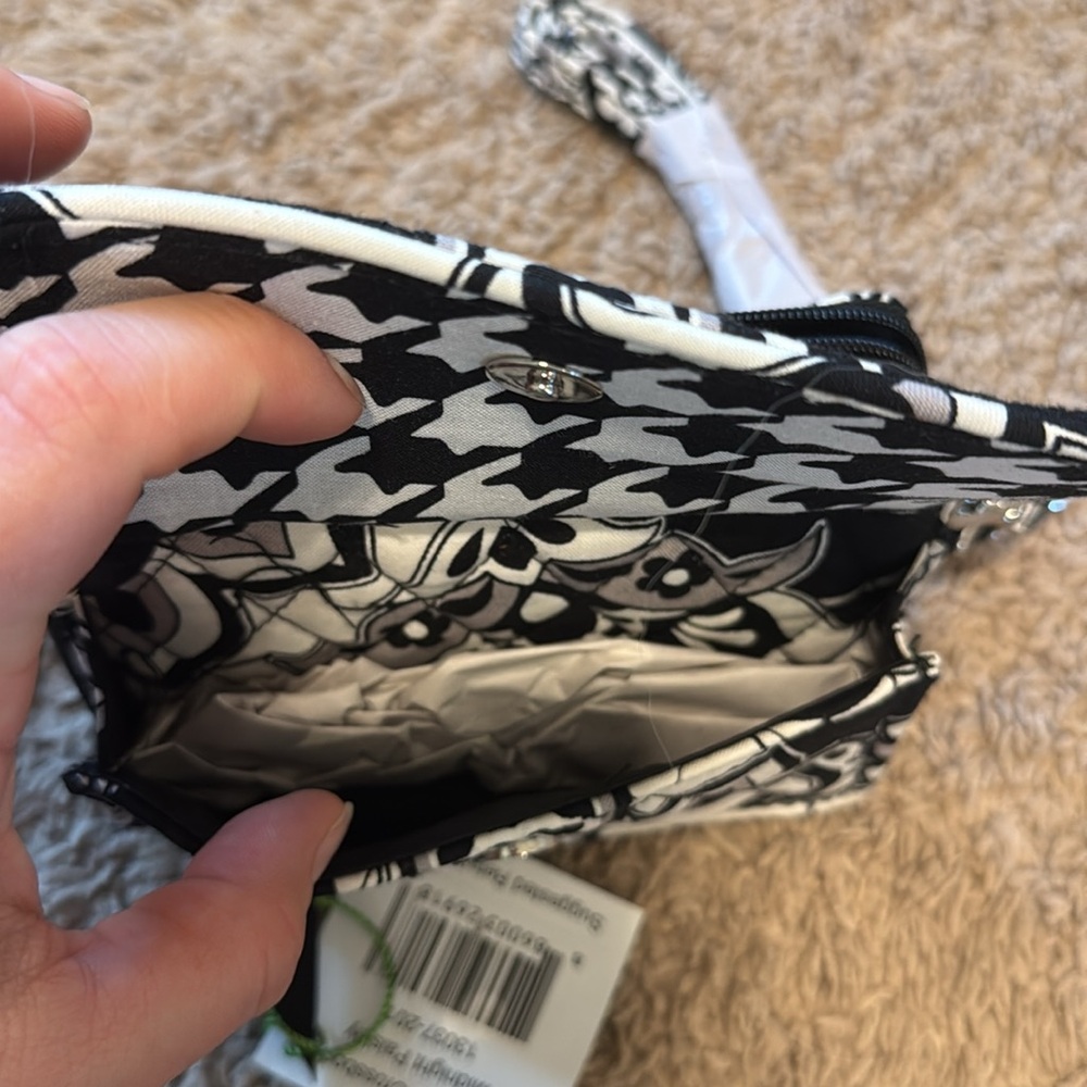 All in one Crossbody - Picture 4 of 9